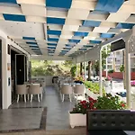 Hotel Alexander 3*