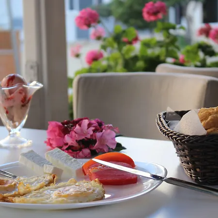 Alexander 3* Saranda