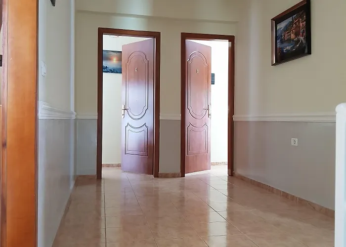 Alexander 3* Sarandë