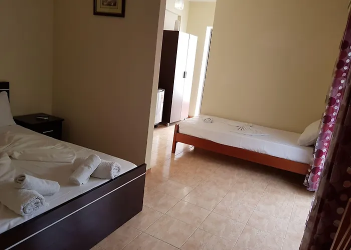 Alexander 3* Sarandë