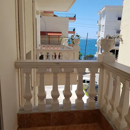 Alexander 3* Sarandë