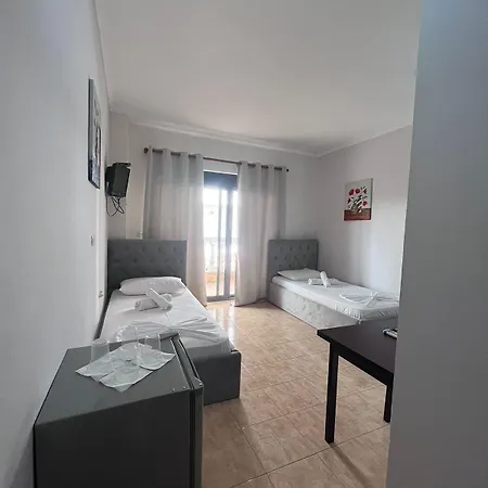 호텔 Hotel Primavera 3*